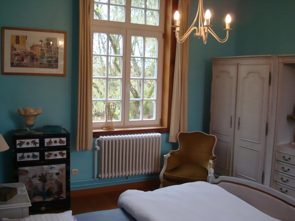 Frasnes-lez-Anvaing B&B Chateau Bagatelle الغرفة الصورة